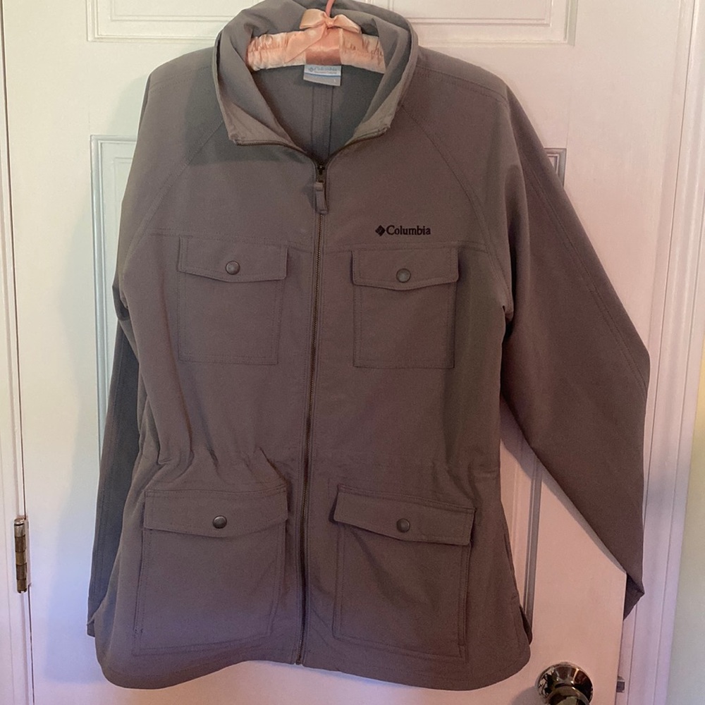Columbia lightweight jacket